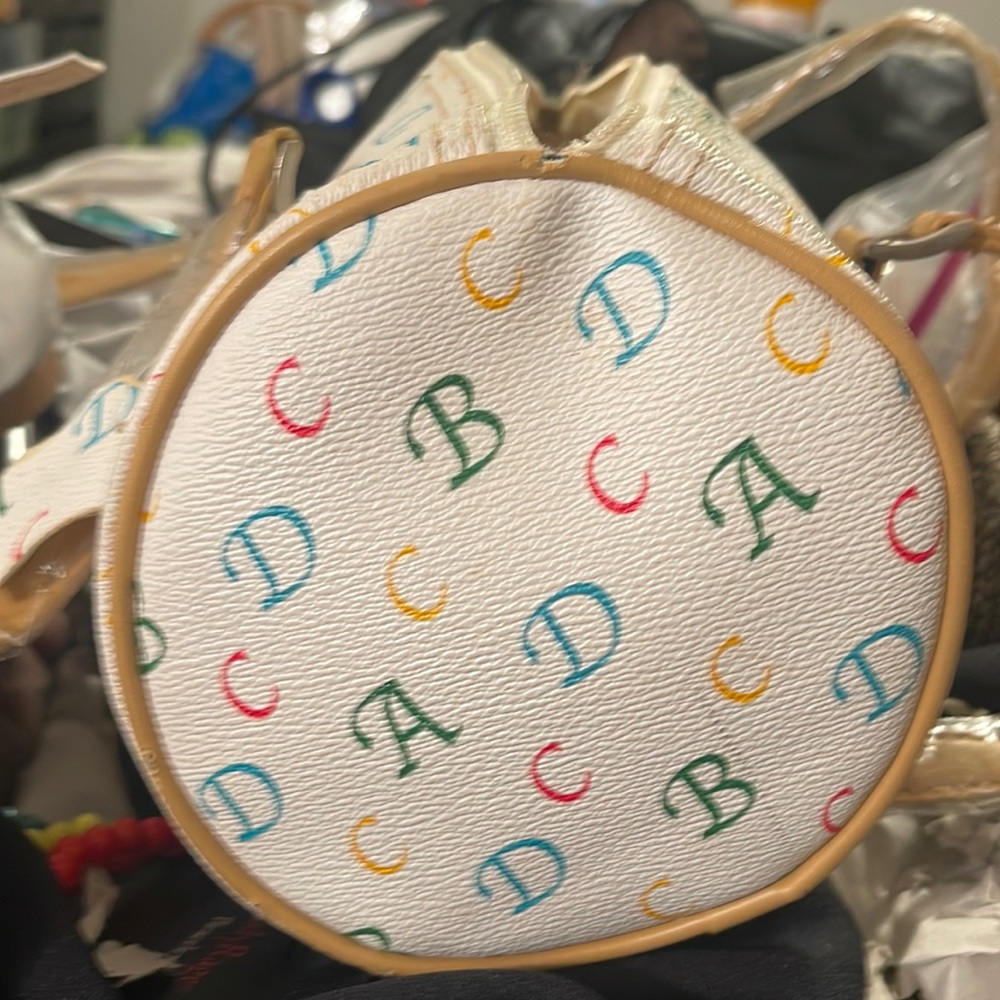 Handbag - Picture 3 of 3